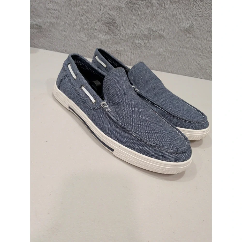 KENNETH COLE REACTION Blue  And White BOAT SHOES US 10